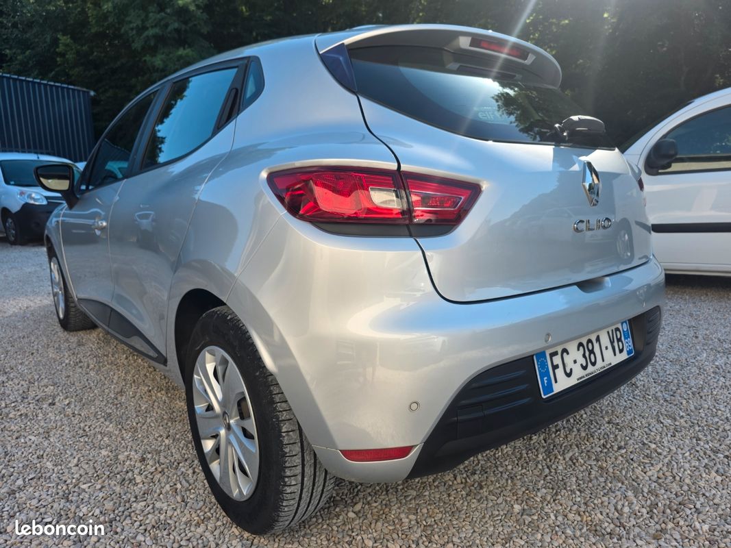 💎renault clio iv 1.5 dci 75 ch trend bvm5 💎1ere main ⏩️SANS AD BLUE ✅️ 5 places ⏩️ entretien constructeur (image 4)
