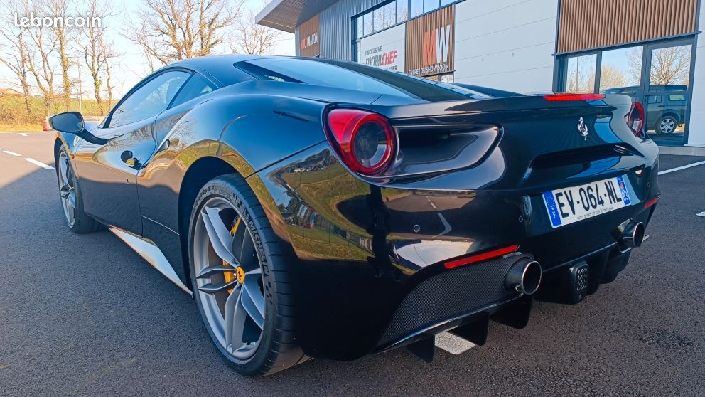 Ferrari 488 gtb 3.9 v8 (image 2)