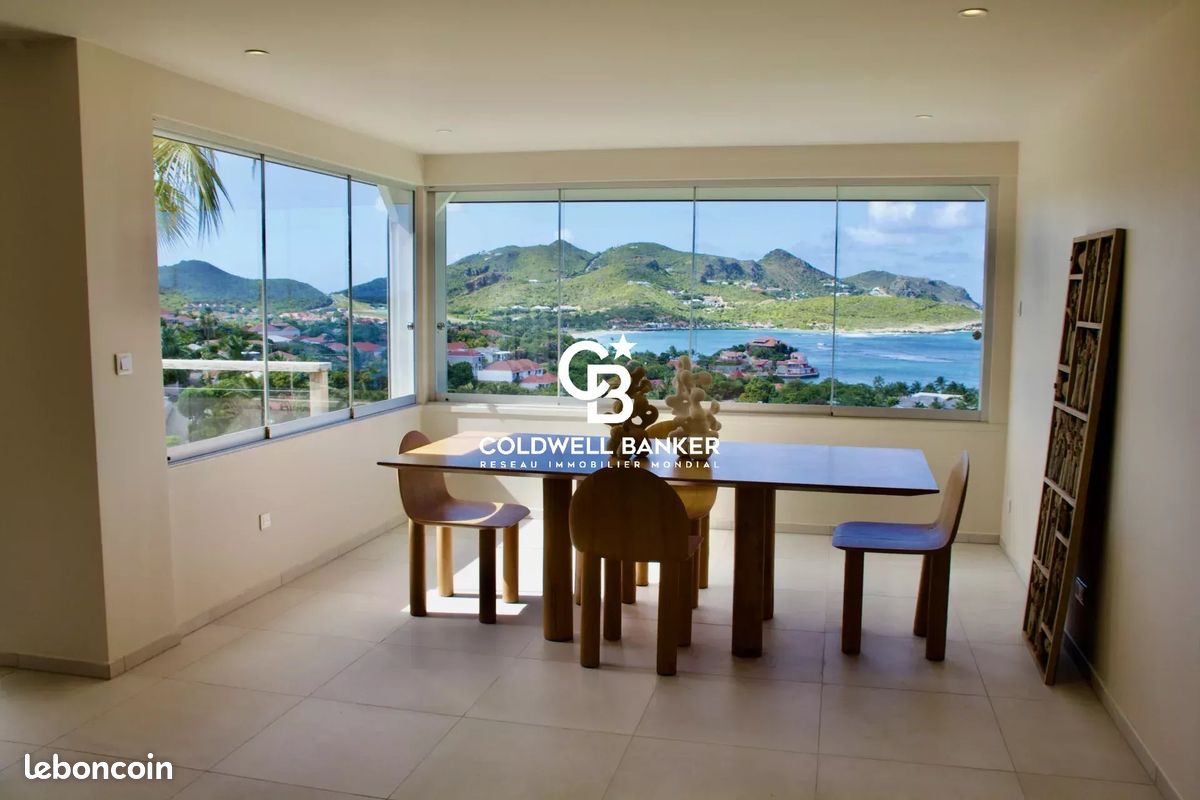 Appartement 3 pièces 123 m² · à Les Abymes · 123 m² · 2 950 000 €