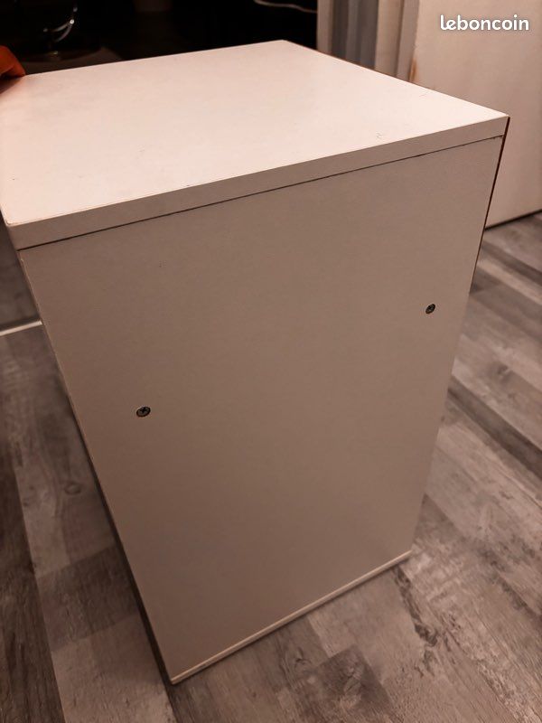 Table de chevet (image 3)