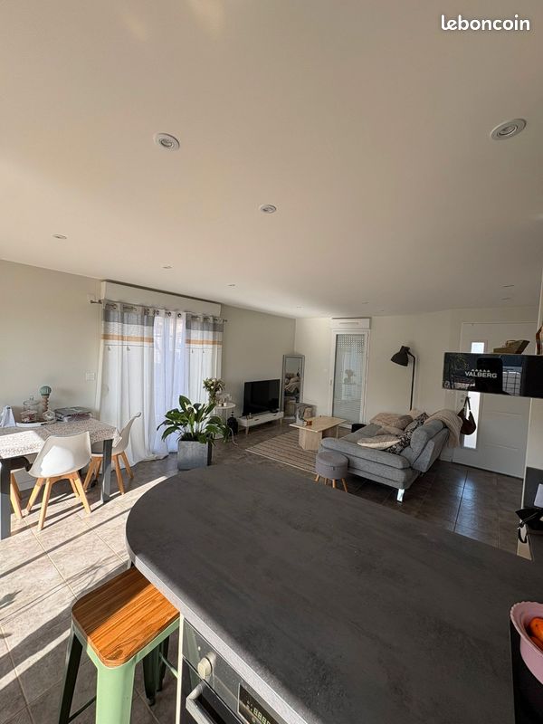 Maison 4 pièces 83 m² · à Châteaugay · 83 m² · 260 000 €