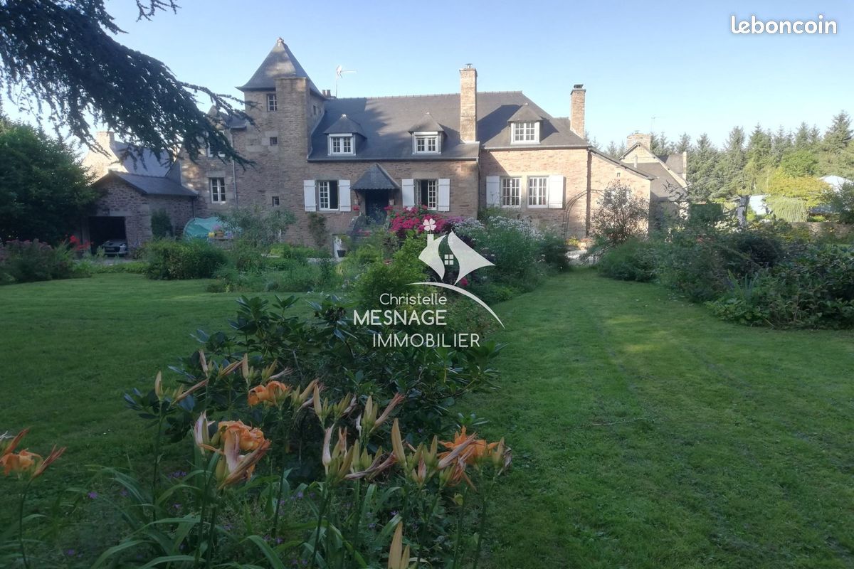 Maison 10 pièces 270 m² · à Dinan · 270 m² · 592 800 €