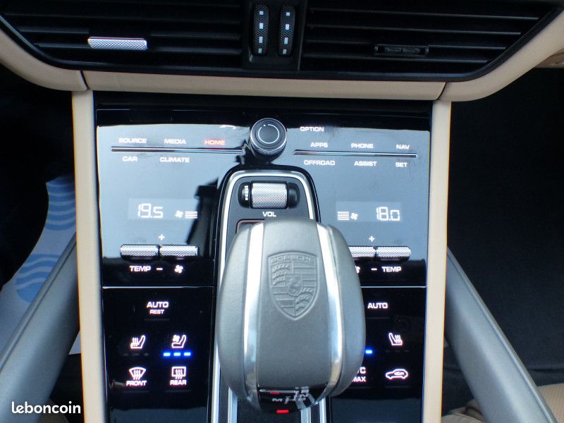 Porsche CAYENNE COUPE (9YB) 4.0 V8 680CH TURBO S E-HYBRID (image 36)