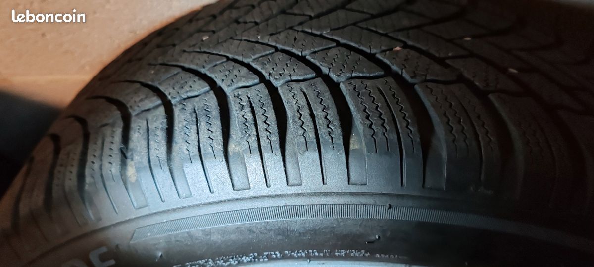 4 jantes Fiat 500 neuves et 4 pneus excellent état 185/55R15 (image 3)