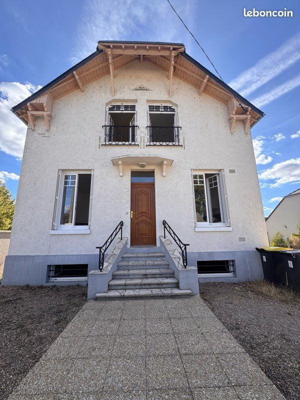 Maison 5 pièces 100 m² · à Beaugency · 100 m² · 1 000 €/mois