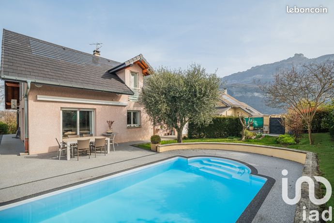 Maison 5 pièces 137 m²