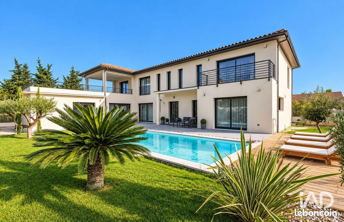 Maison 6 pièces 314 m² · au Pontet · 314 m² · 675 000 €