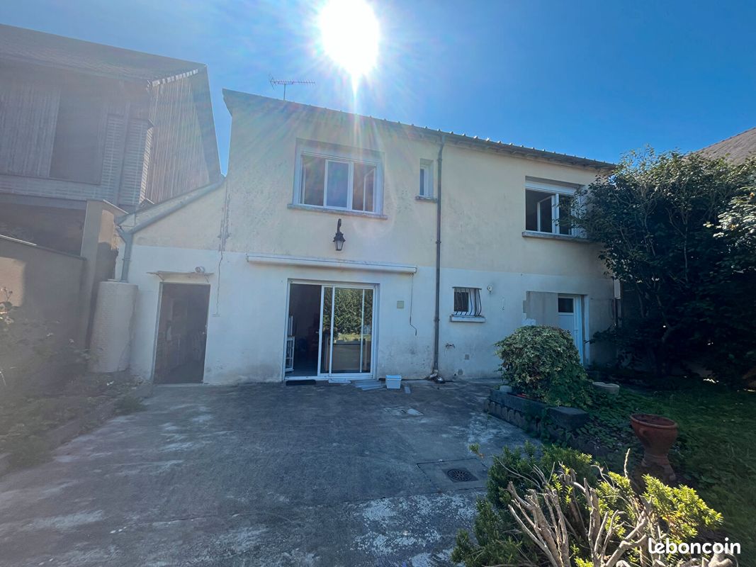 Maison 4 pièces 136 m² · à Dol-de-Bretagne · 136 m² · 228 550 €