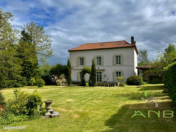 Propriété 7 pièces 206 m²