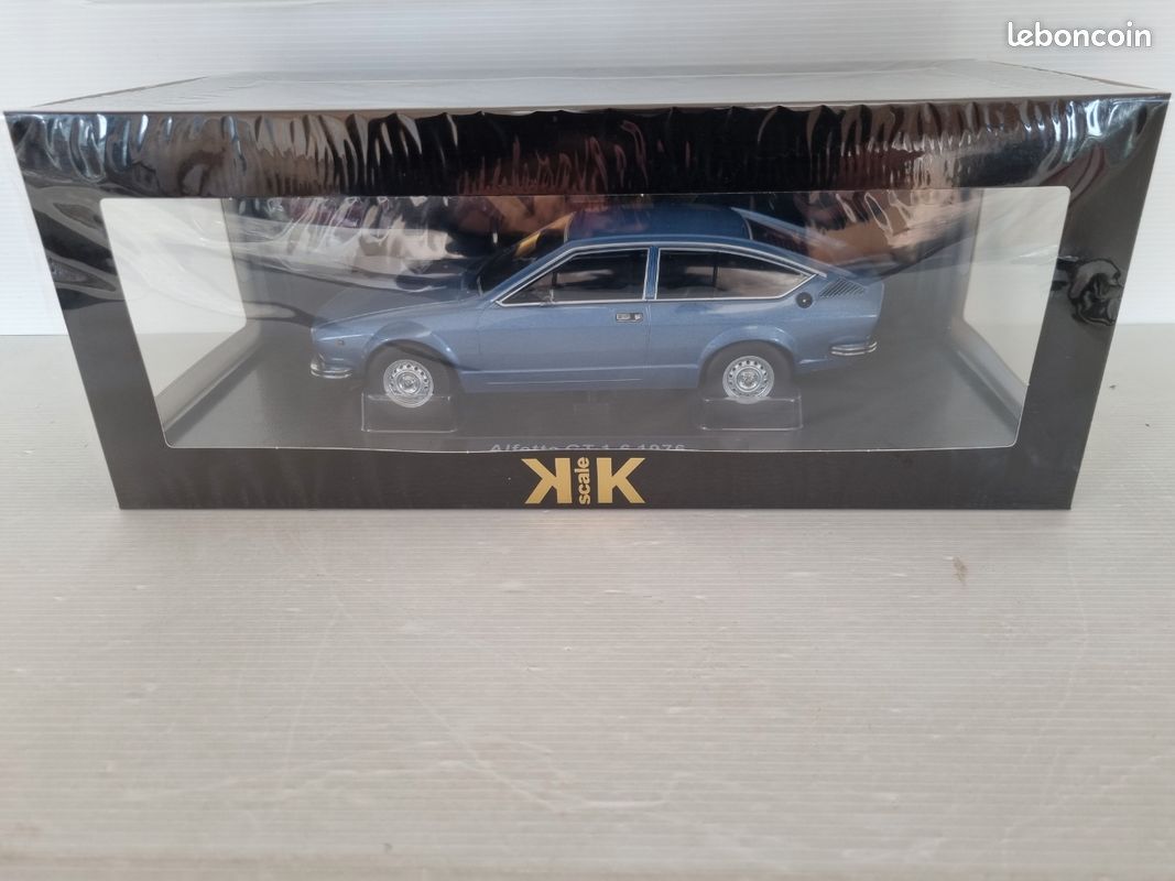 Alfa Roméo Alfetta GT 1.6 bleue 1976 KKscale 1/18 - Collection