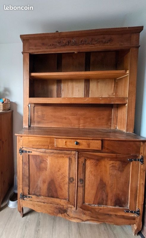 Très joli buffet /vaisselier en bois massif (image 6)