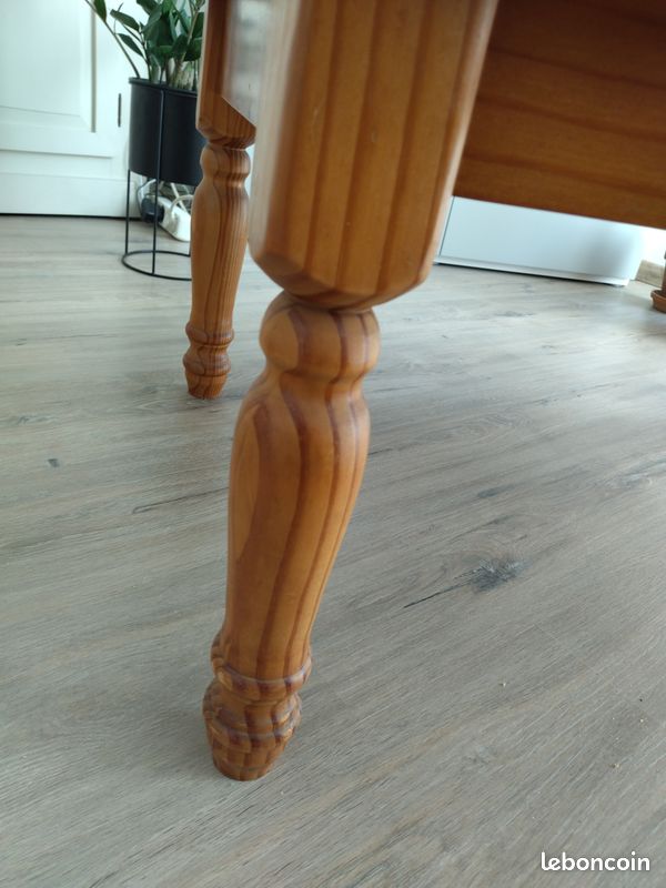 Table de salon (image 1)