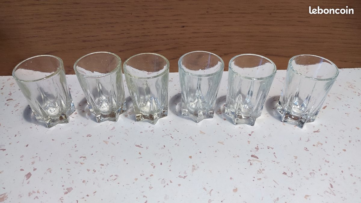 6 verres à digestif (image 1)
