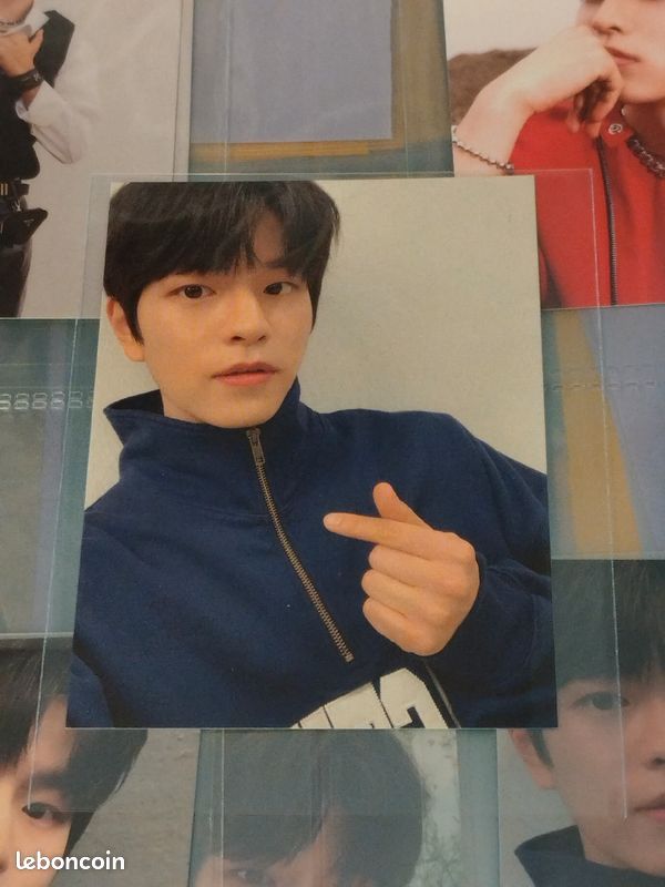 Pre order Seungmin stray kids (image 1)
