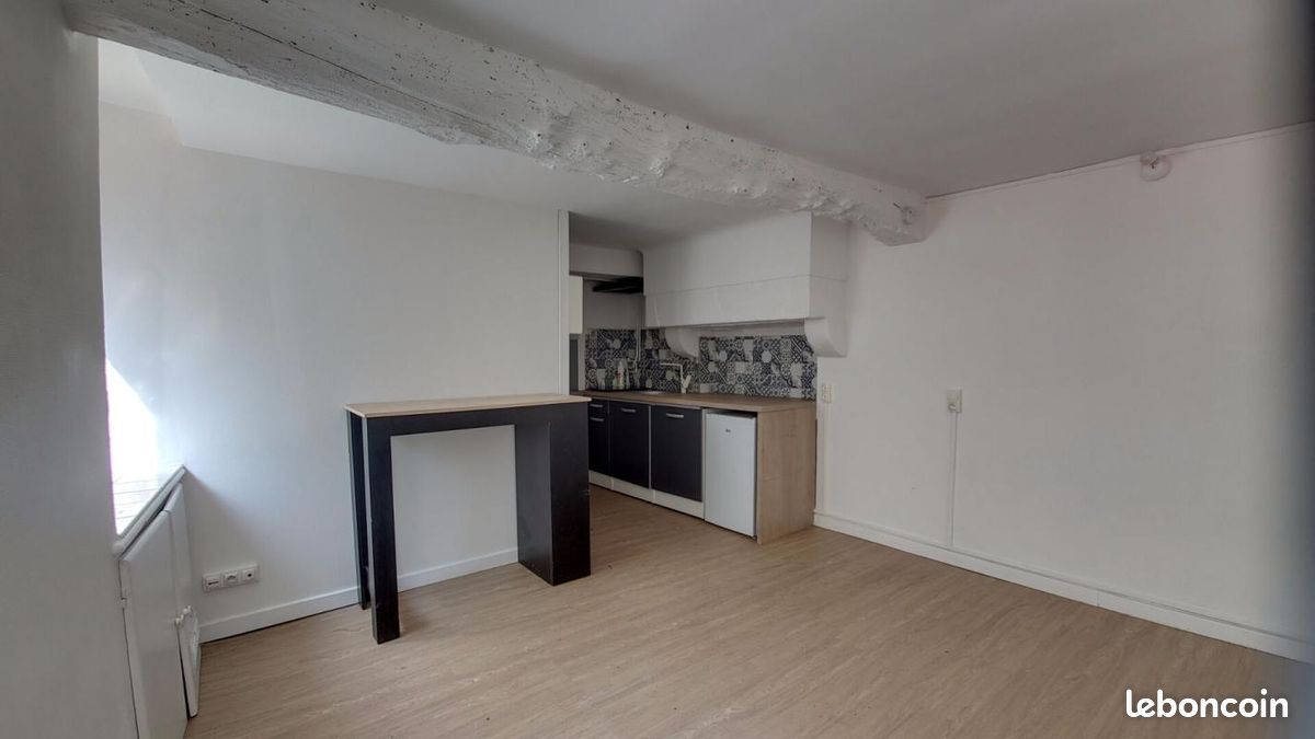 Appartement 1 pièce 18 m² · à Saint-Brieuc · 18 m² · 350 €/mois