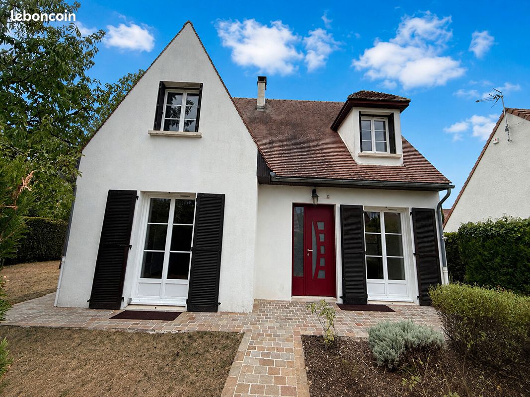 Maison 6 pièces 140 m² · à La Chapelle-en-Serval · 140 m² · 414 000 €