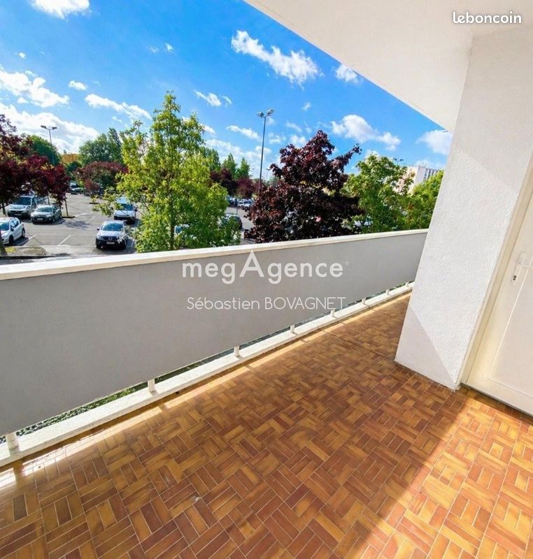 Appartement 6 pièces 92 m² · au Mans · 92 m² · 80 000 €