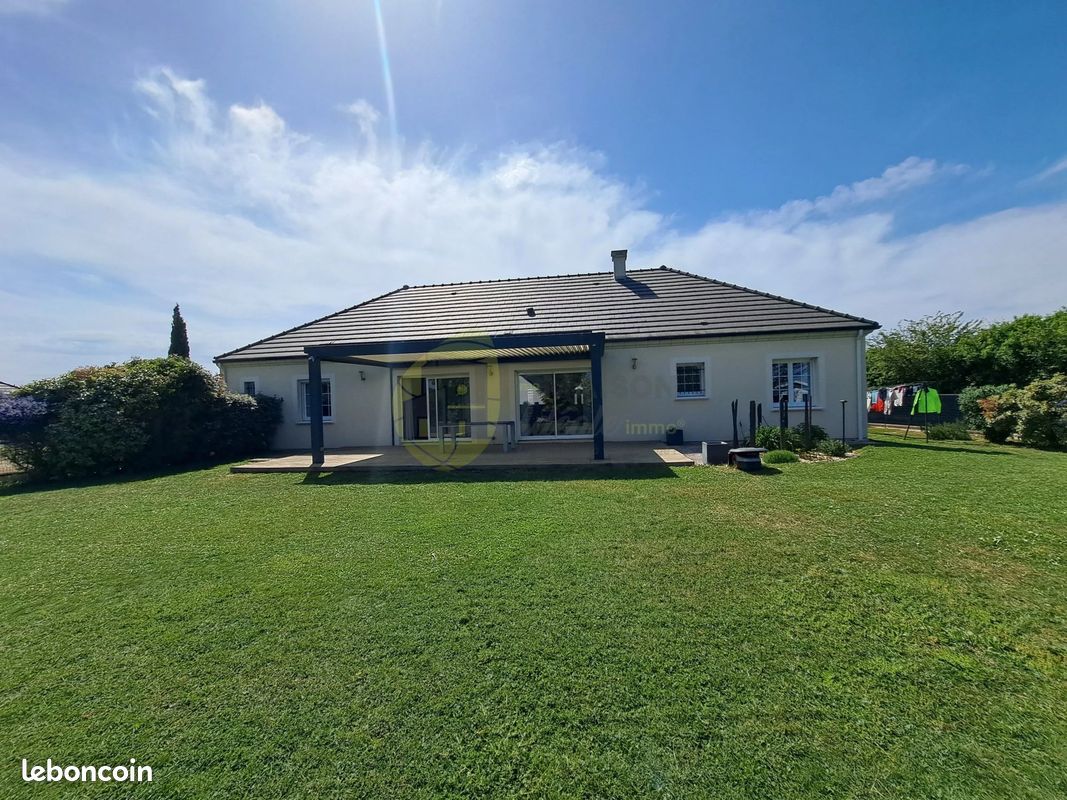 Maison 6 pièces 150 m² · à Mehun-sur-Yèvre · 150 m² · 304 000 €