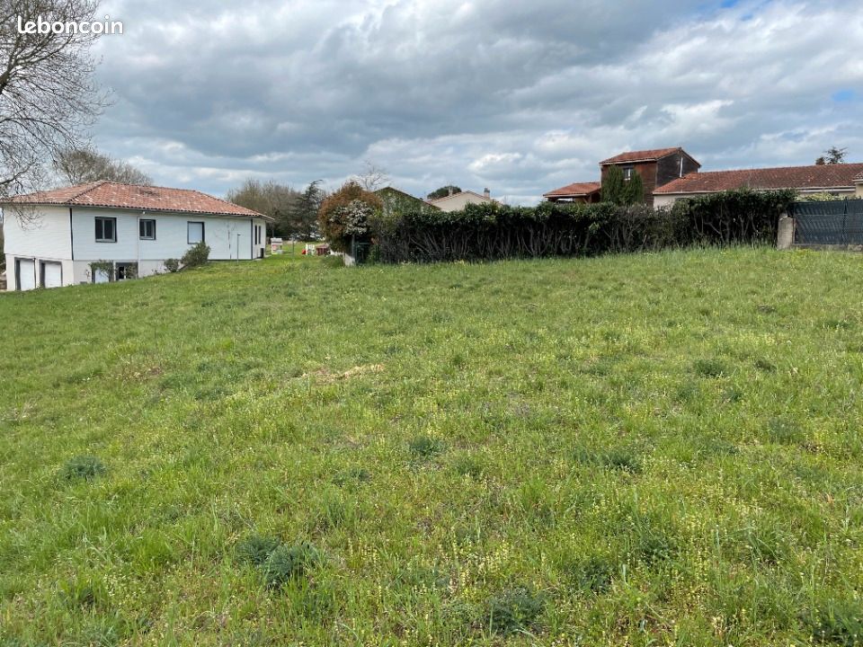 Terrain 873 m² Viviers Les Montagnes · à Viviers-lès-Montagnes · 45 000 €