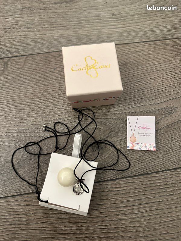 Bola de grossesse Cache-Coeur Montres Bijoux