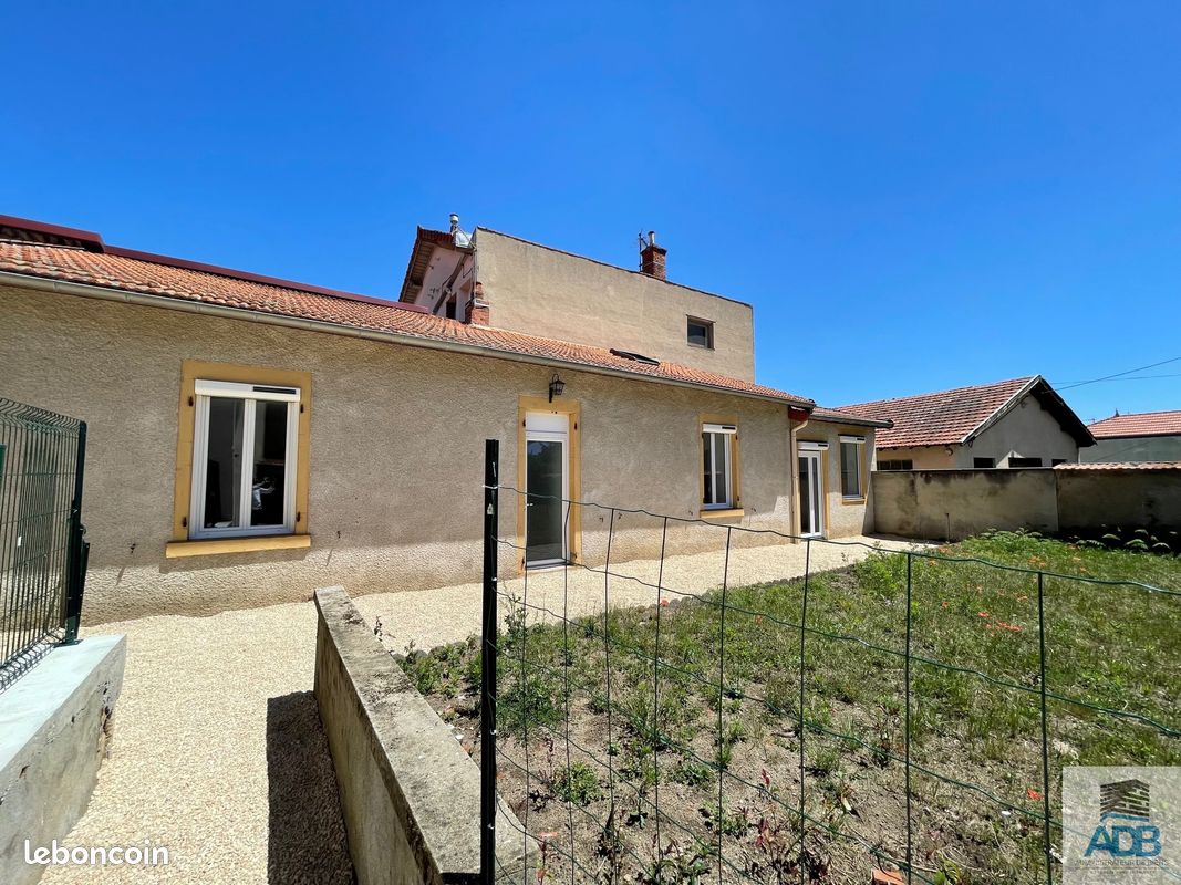 Maison 3 pièces 66 m² · à Roanne · 66 m² · 700 €/mois