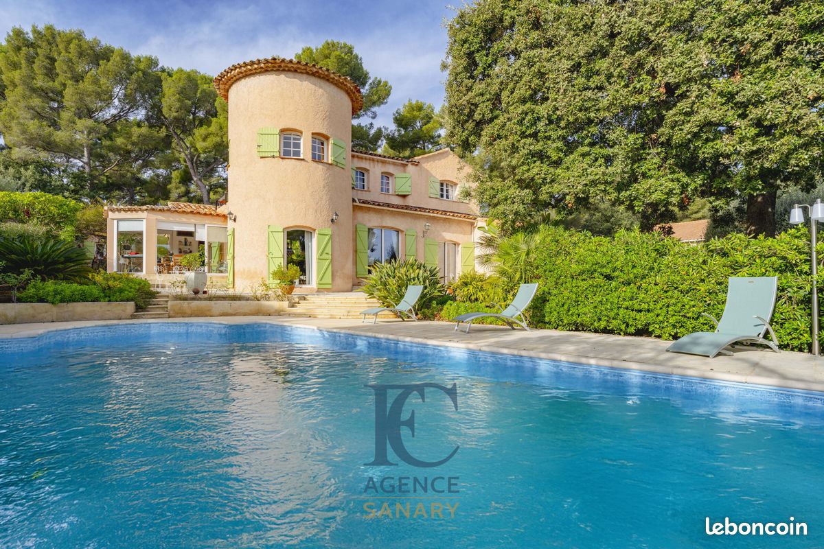 Maison 7 pièces 170 m² · à Sanary-sur-Mer · 170 m² · 1 417 000 €