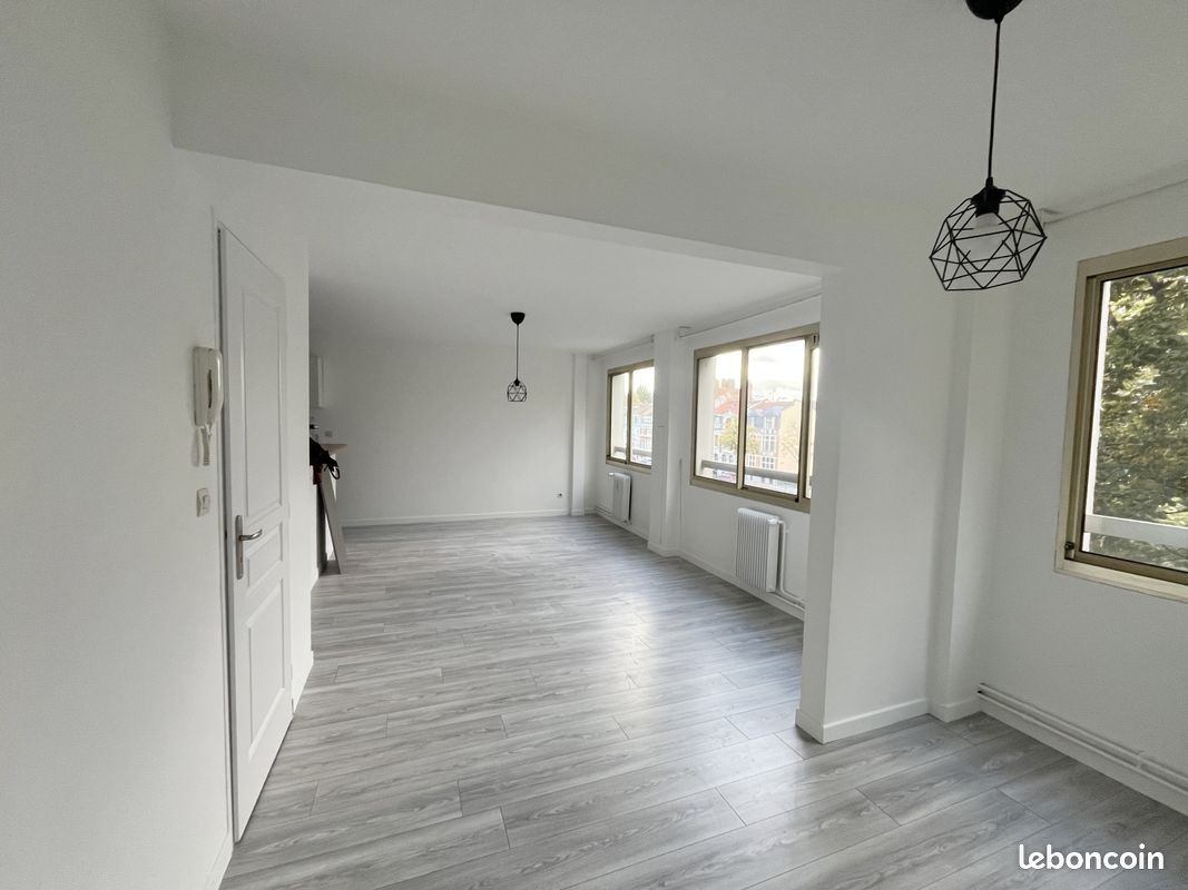 Appartement 2 pièces 53 m² · à La Madeleine · 53 m² · 810 €/mois