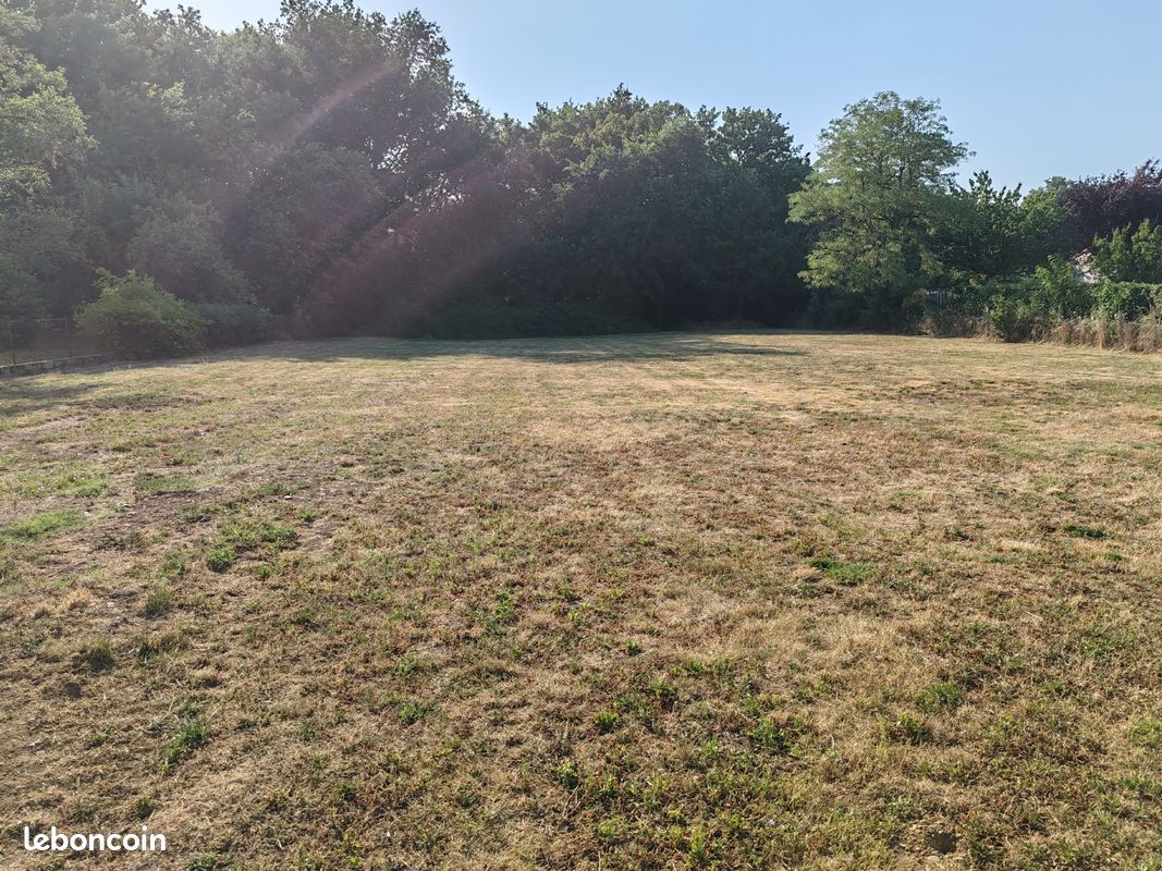 Terrain 2099 m² · à Cambernard · 2 099 m² · 132 500 €