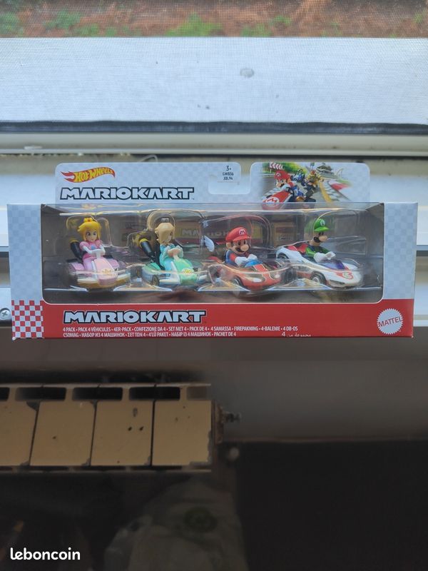 Hotwheels Mario Kart 4 pack Peach Rosalina/Harmonie Mario Luigi (image 1)