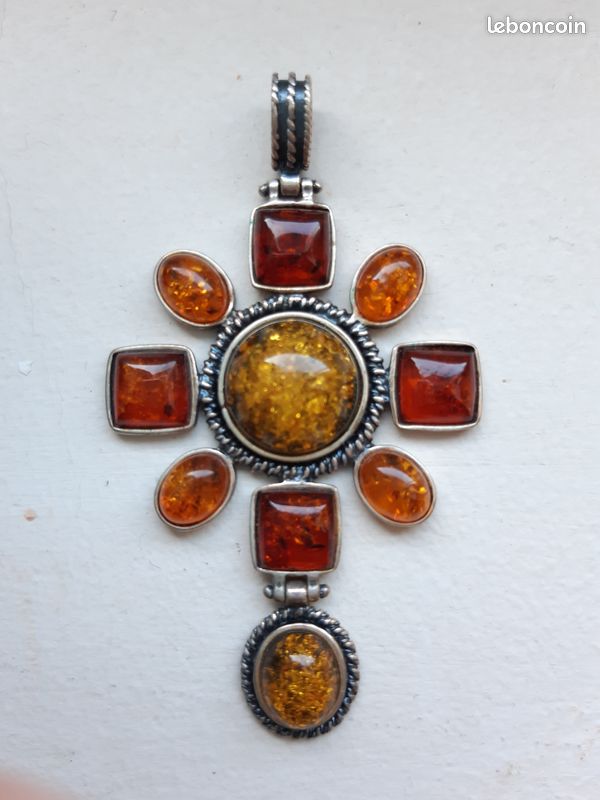 Assez Joli Vieux Ambre Pendentif Avec 835er Argent Tenue (k7