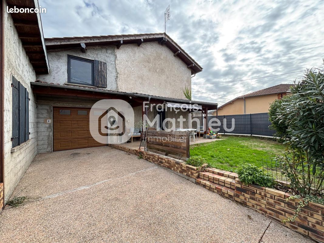 Maison 5 pièces 139 m² · à Dompierre-sur-Chalaronne · 139 m² · 235 000 €