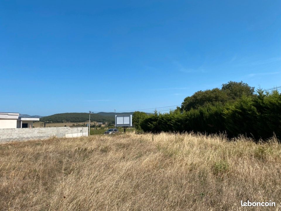 Terrain 1 050 m² Brissac · 149 900 €