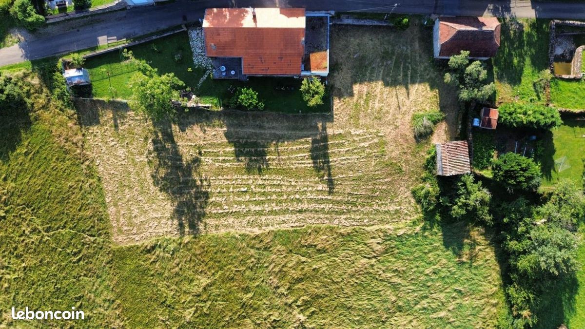 Terrain 1 650 m² Foissac · 36 000 €