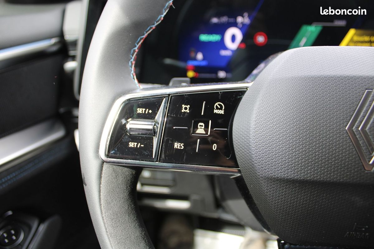 Renault AUSTRAL II 200 CV HYBRIDE ESPRIT ALPINE GPS 3D CAMÉRA 360° USB JA 20 RE I-COKPIT BOITE AUTO (image 12)