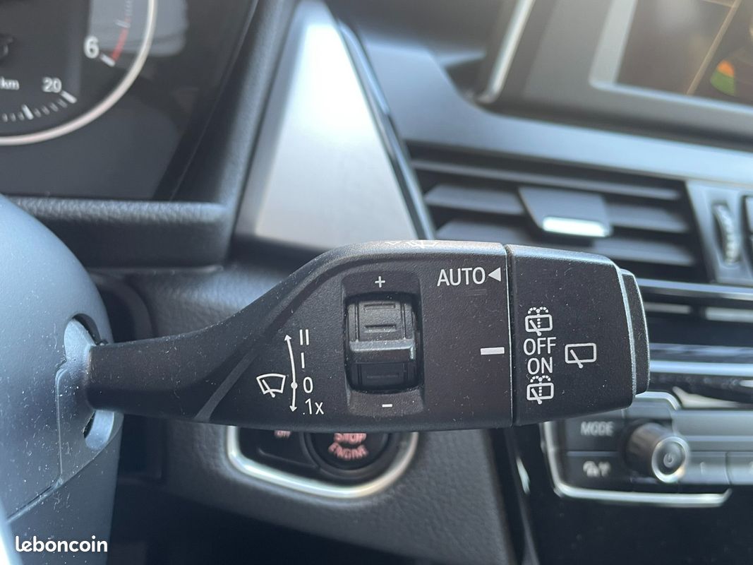 BMW SERIE 2 ACTIVE TOURER F45 218d 150 ch Lounge A - RADARS AV/AR - LIMITEUR DE VITESSE (image 17)