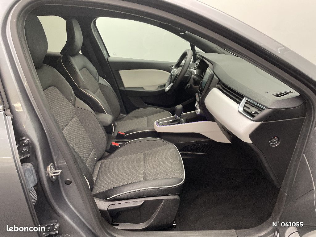 Renault Clio V E-Tech full hybrid 145 Techno (image 10)