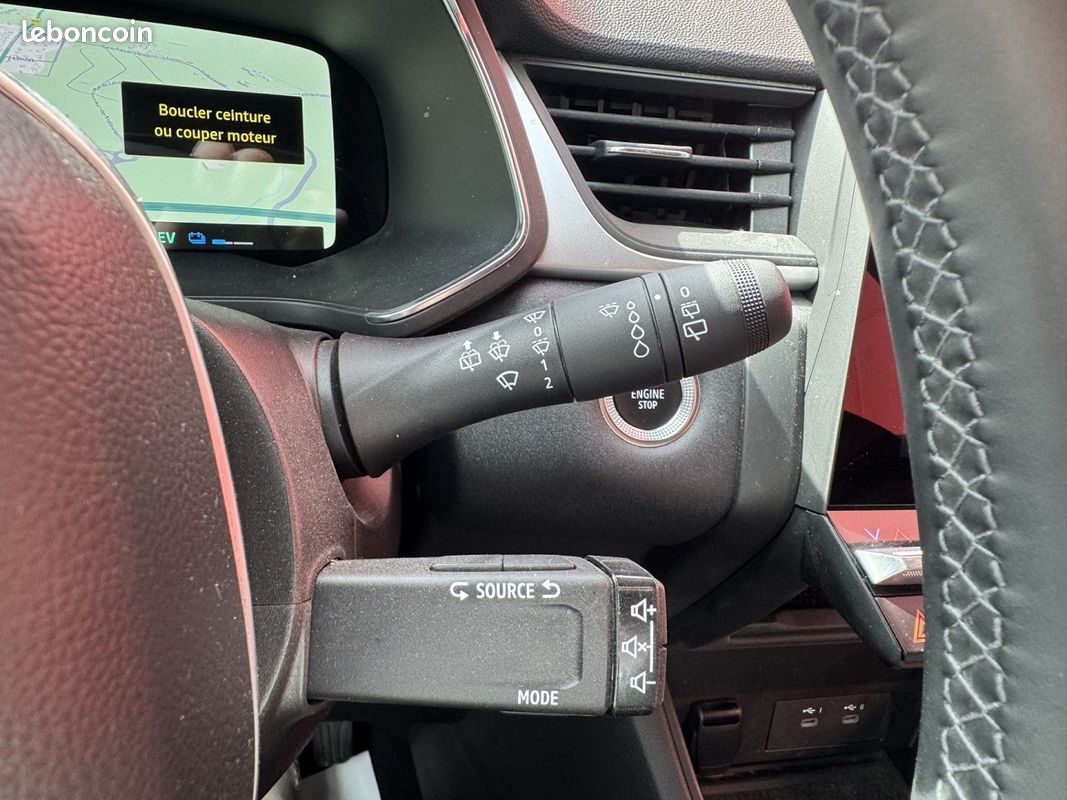 Renault CAPTUR II 1.6 E-TECH FULL HYBRID 145CH EVOLUTION (image 20)