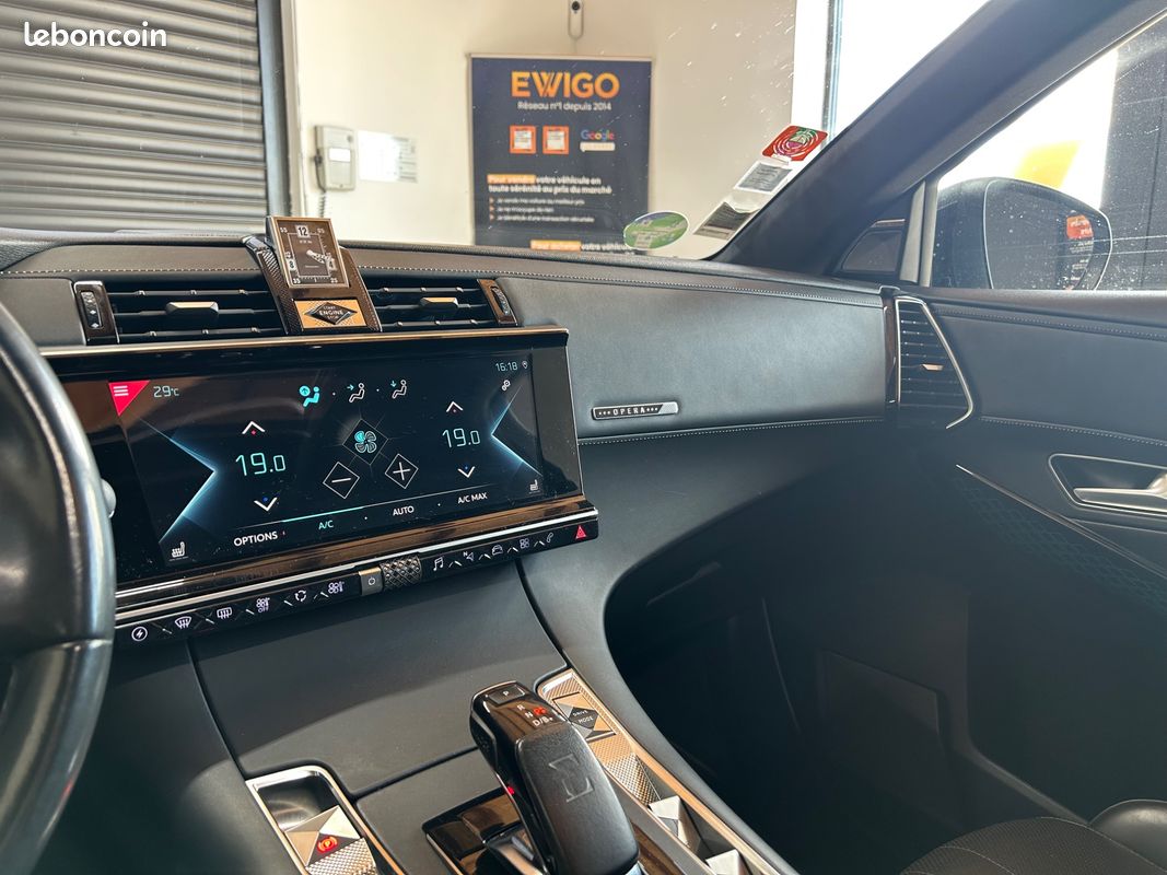 DS DS 7 CROSSBACK E-TENSE 1.6 225 Ch HYBRID Recharge 13.2KWH OPERA BVA - Toit Ouvrant - (image 28)