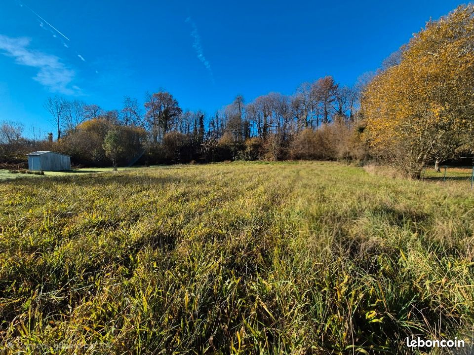 Terrain 2788 m² · à Livron · 70 000 €