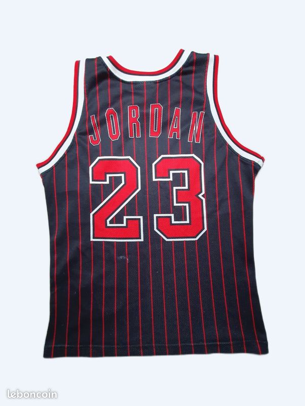XS) Maillot basket-ball champion JORDAN vintage Vêtements