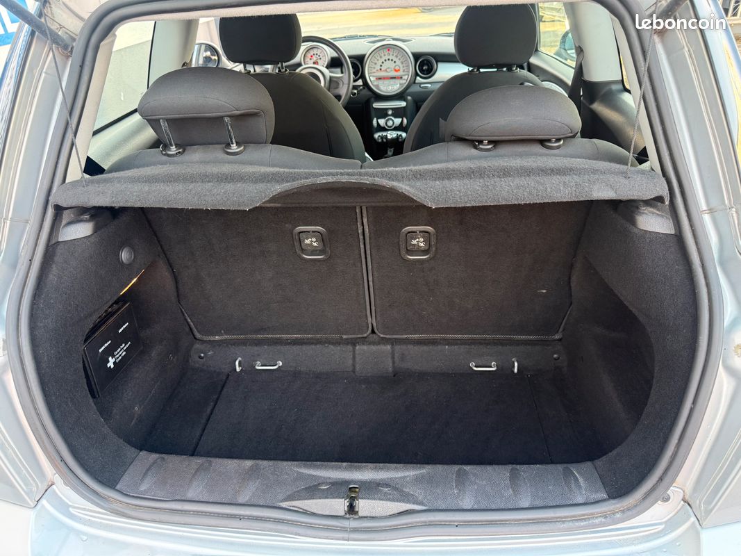 MINI Cooper D 1.6 110 CV (image 6)