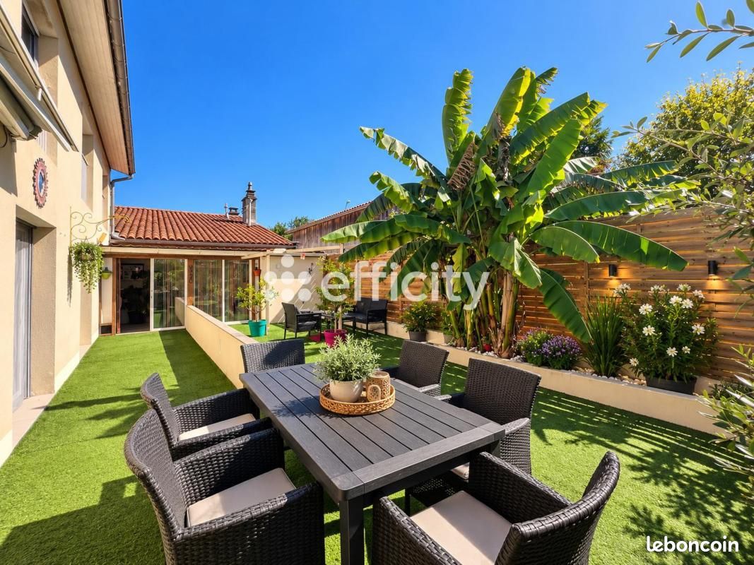 Maison 5 pièces 137 m² · à Sainte-Hélène · 137 m² · 349 000 €