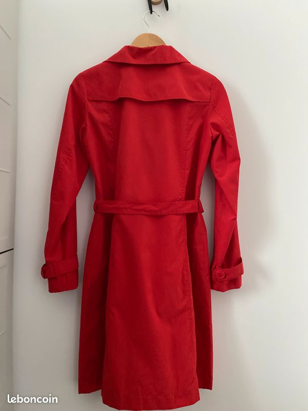 Trench-coat rouge pour femme (image 2)