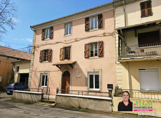 Maison 7 pièces 240 m²