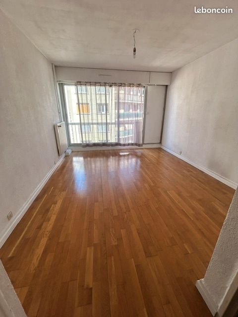 Appartement 1 pièce 27 m² · à Paris · 27,4 m² · 270 000 €