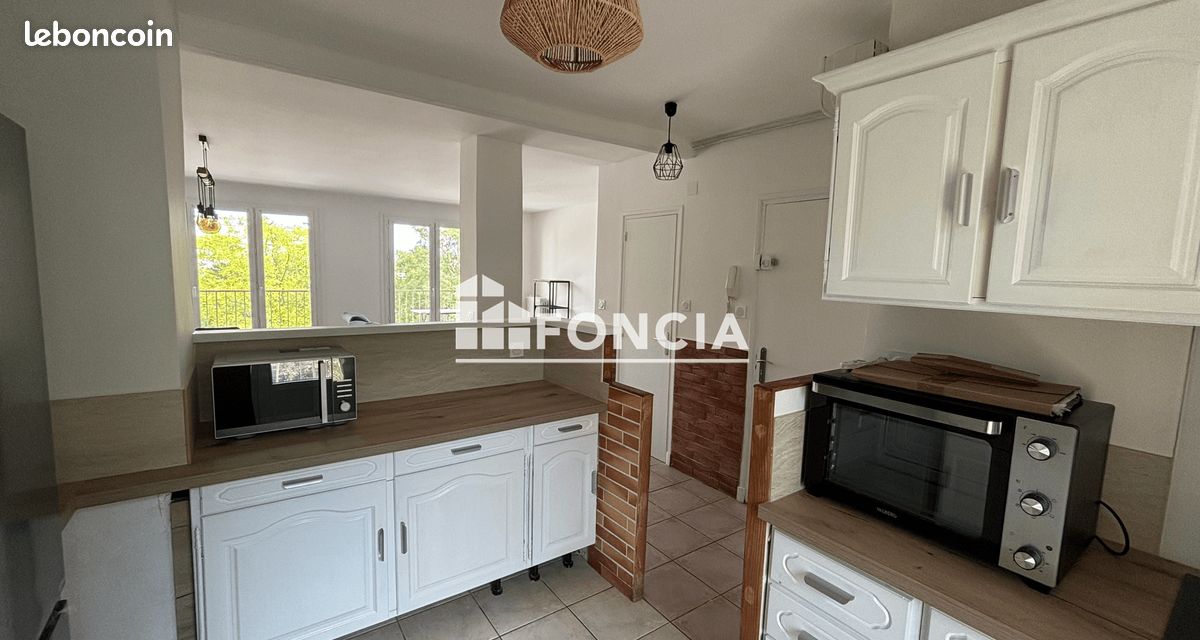 Appartement 4 pièces 69 m² · à Bourg-Saint-Andéol · 69 m² · 855 €