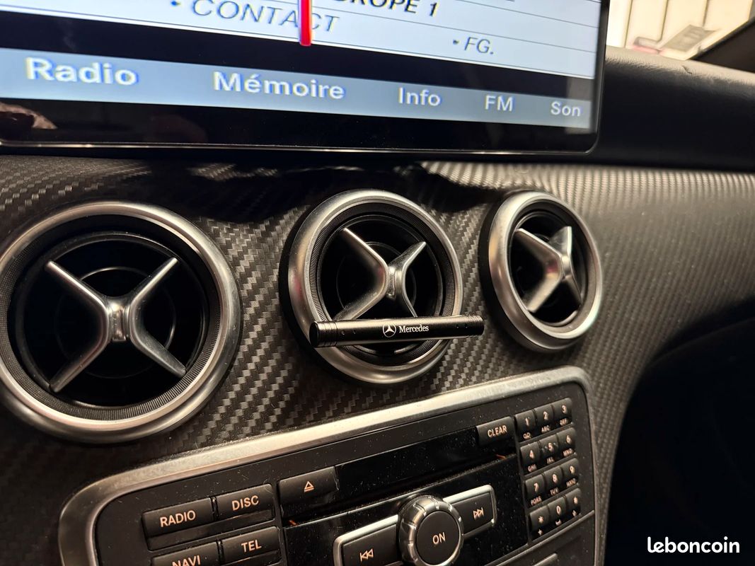 Mercedes-Benz CLASSE A 180D 110CH Fascination Pack AMG (image 31)