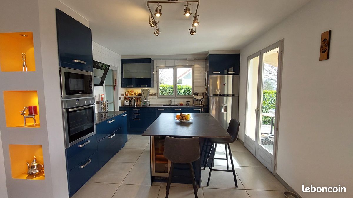 Vente | Maison contemporaine | 5p | 4ch | 122.07 m² | Lovagny | Expo Sud-Ouest | Terrasse · Balcon · Piscine (image 3)