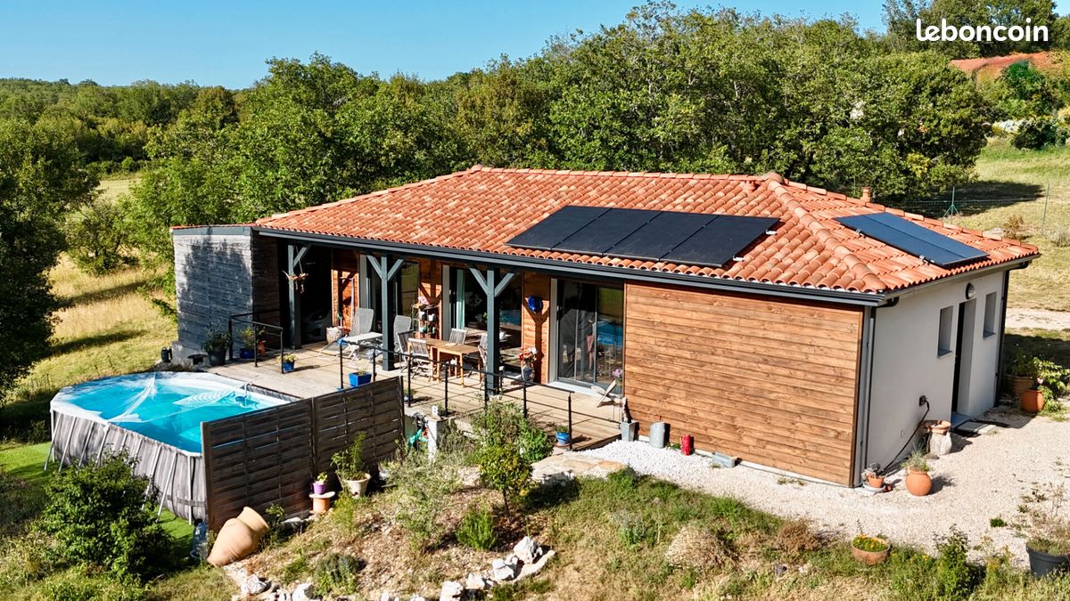 Maison 2 pièces 66 m² · à Saint-Jean-de-Laur · 66 m² · 240 000 €