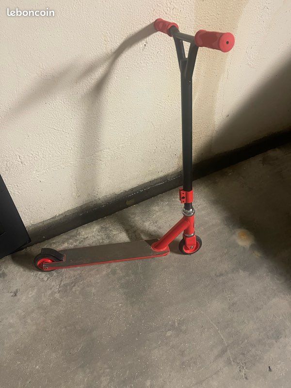 Deux trottinettes en très bon état – Idéal enfants / ados (image 2)